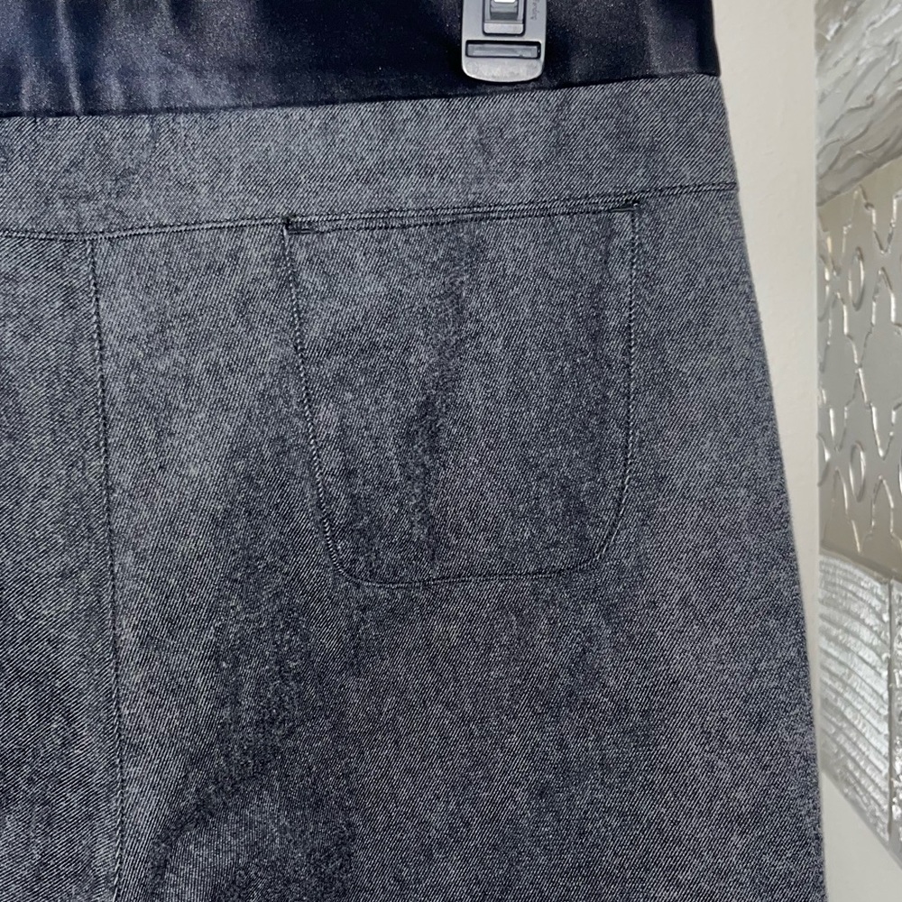Chanel Gray Pants With Bow Accents - Size FR 42 - Picture 15 of 16